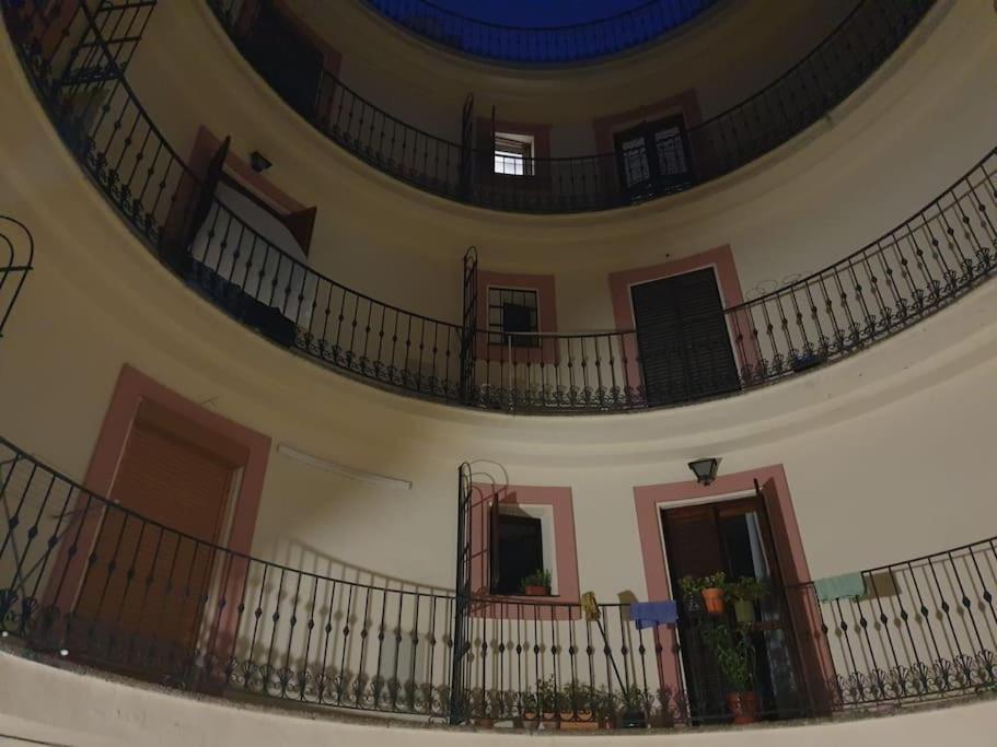 Espacioso Apartamento En Amor De Dios, Alameda Sevilha Exterior foto